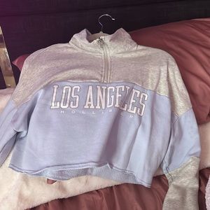 very nice sweater has only been worn once